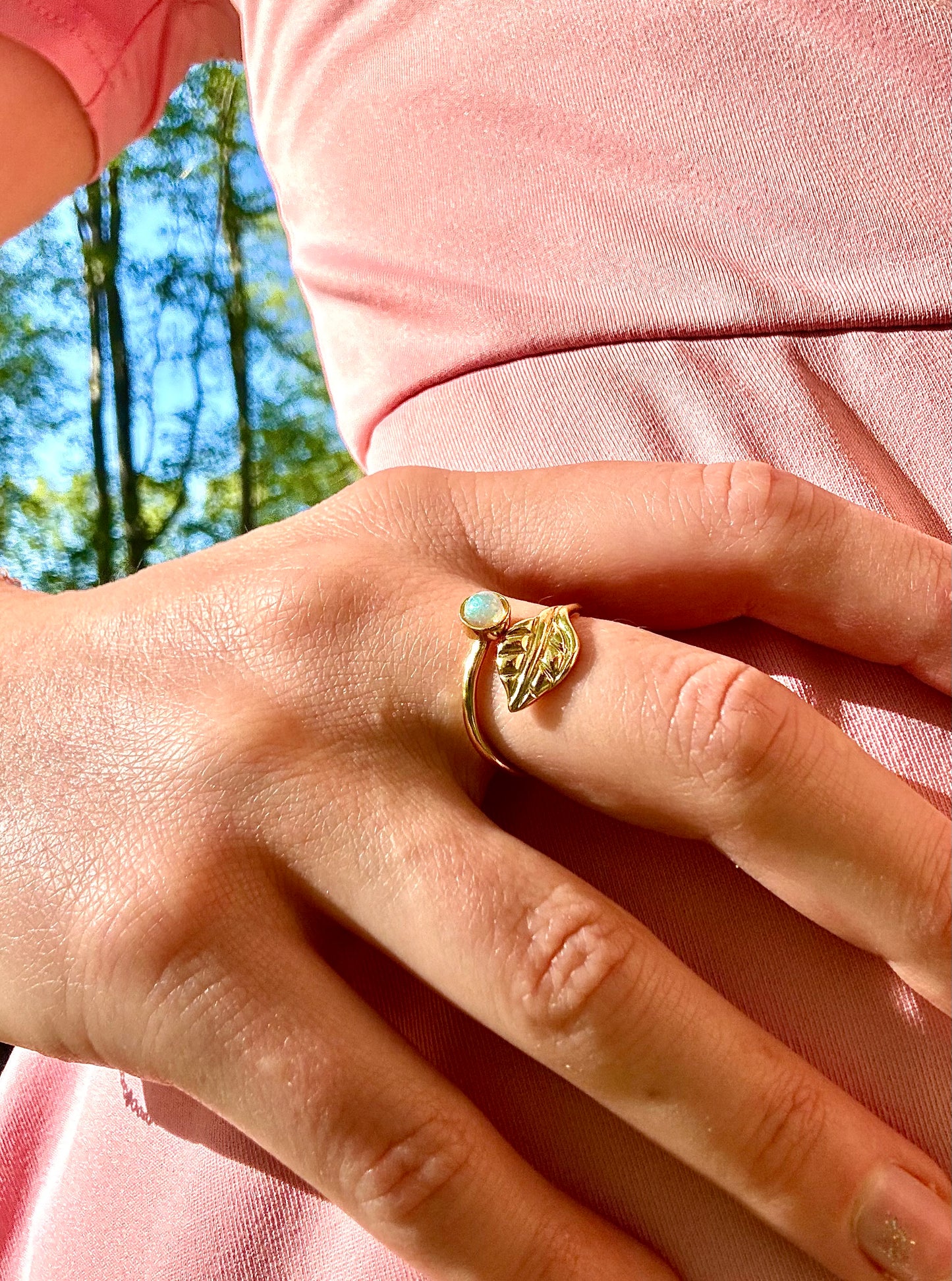 Bague Feuille Naissante - plaqué or et opale