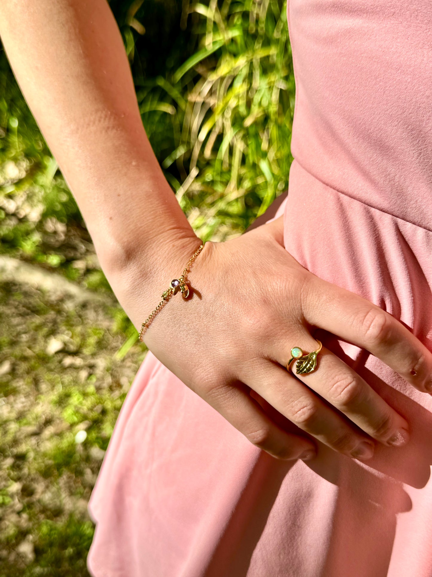 Bague Feuille Naissante - plaqué or et opale