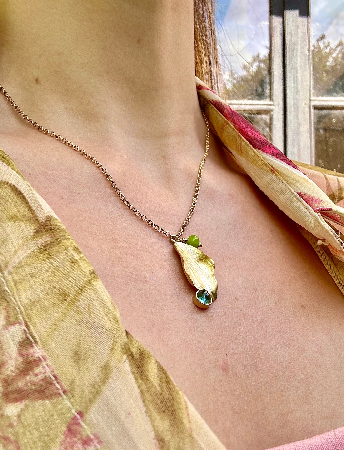 Collier Au bords d’un lac - plaqué or et aigue-marine