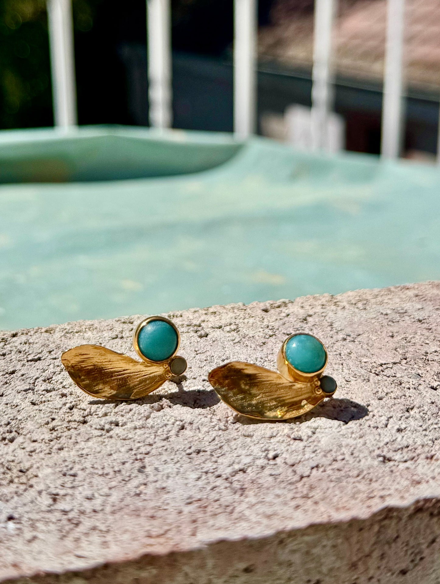 Boucles d’oreilles Jardin d’Azur  - plaqué or et calcédoine