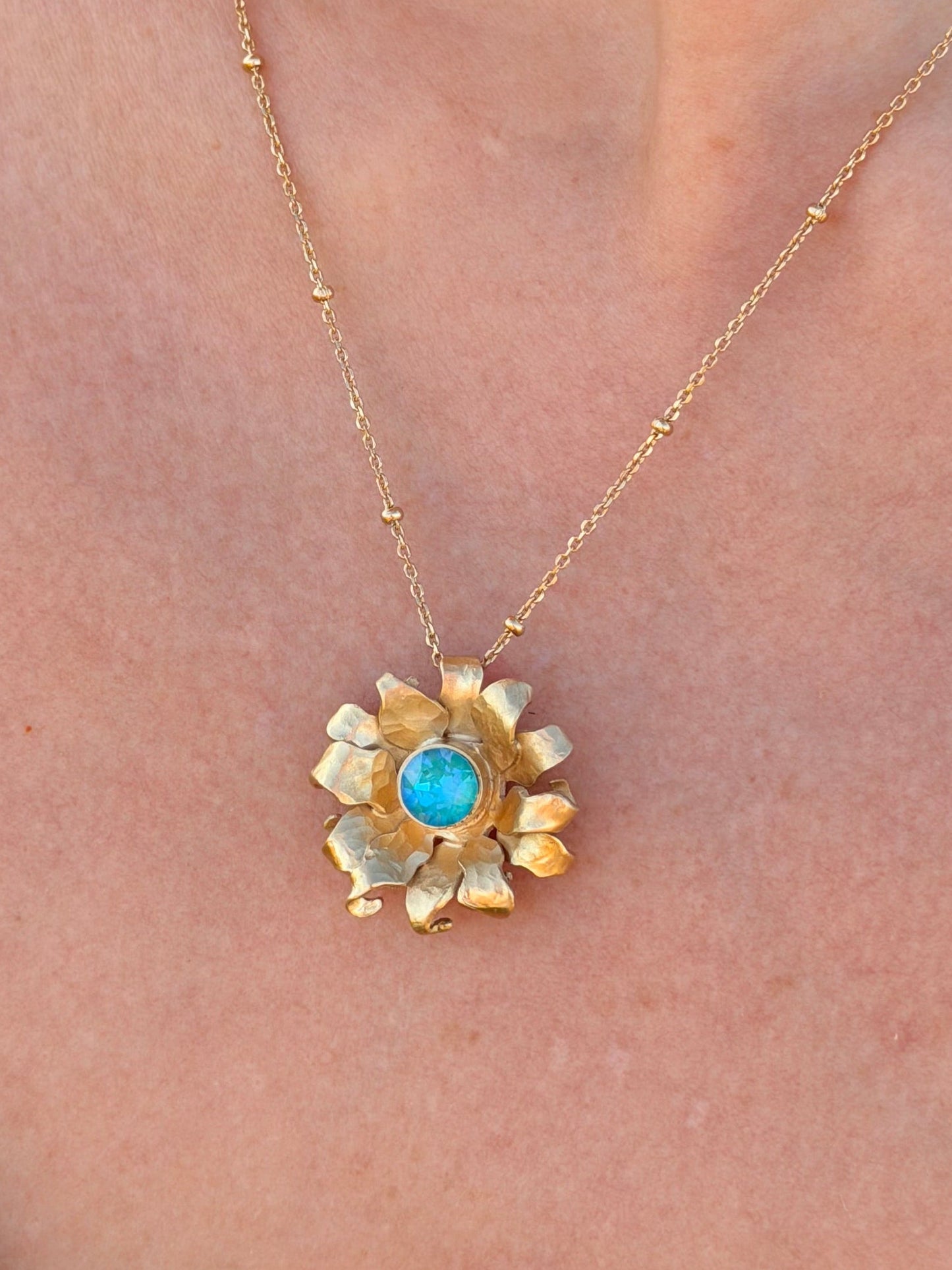 Collier Soleil Bleu