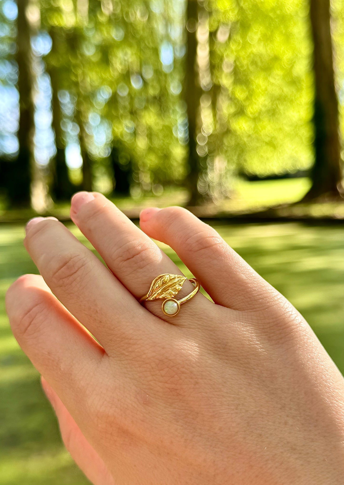 Bague Feuille Naissante - plaqué or et opale